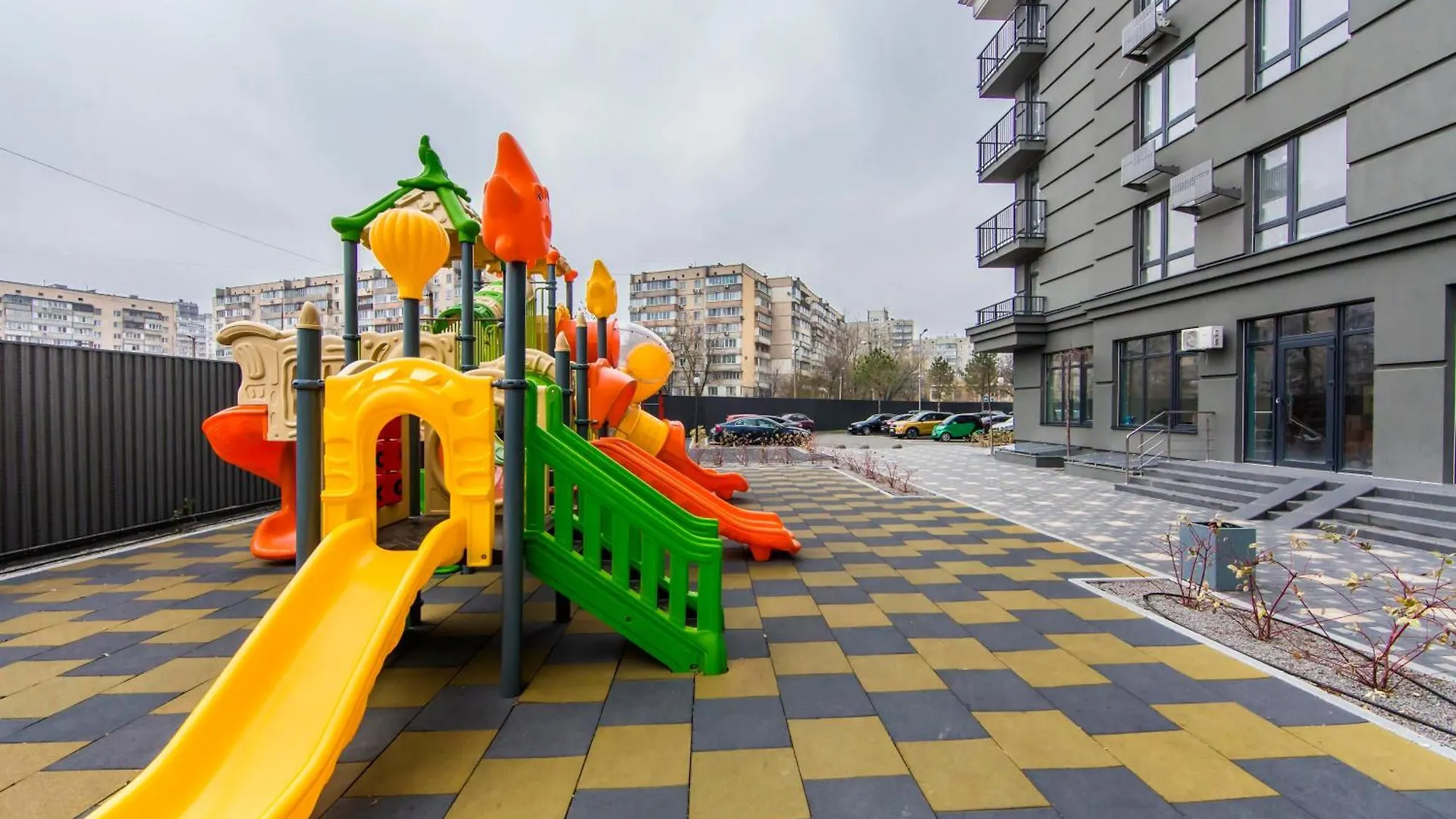 Стильные Апартаменты,Метро Вырлица,Метро Харьковская Kijev Apartman